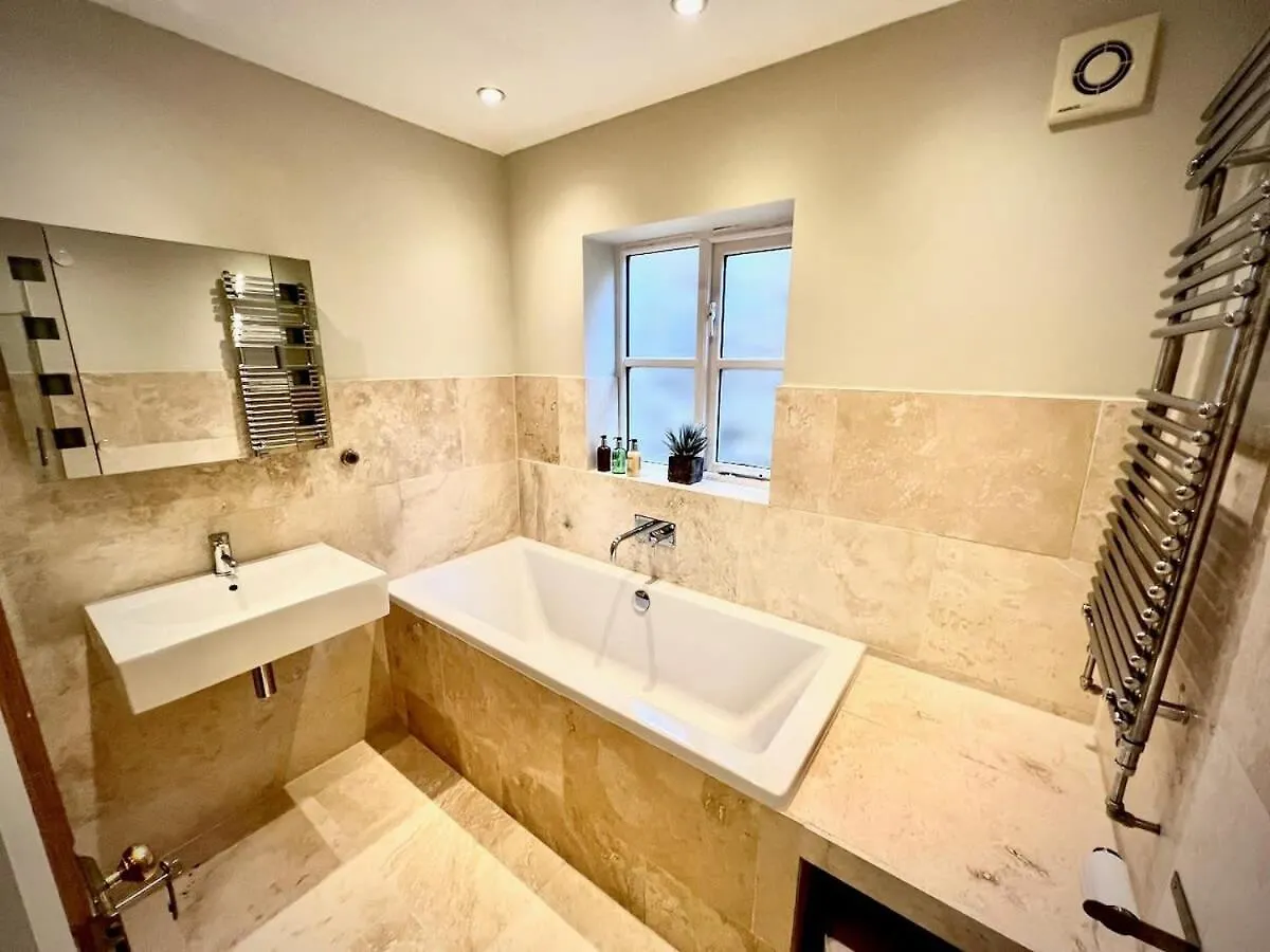 Holiday home Honey Hill Cottage - 4 Bedroom Detached House Cambridge